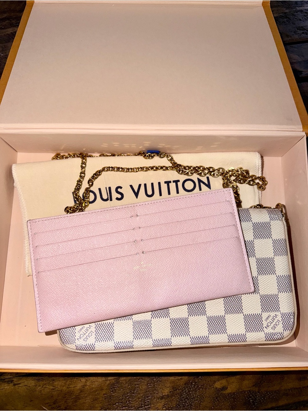 Louis Vuitton Damier Azur Chain Wallet Crossbody in White and Blue - Picture 5 of 7